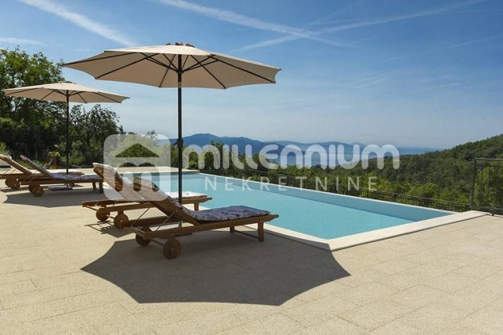 House for sale 240 m² – Mošćenice