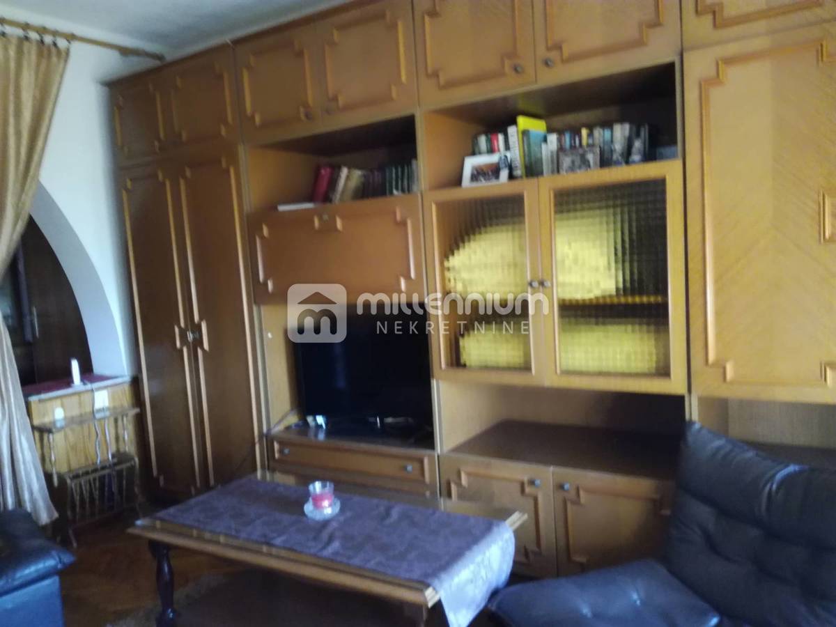 Maison À vendre - LIČKO-SENJSKA SENJ