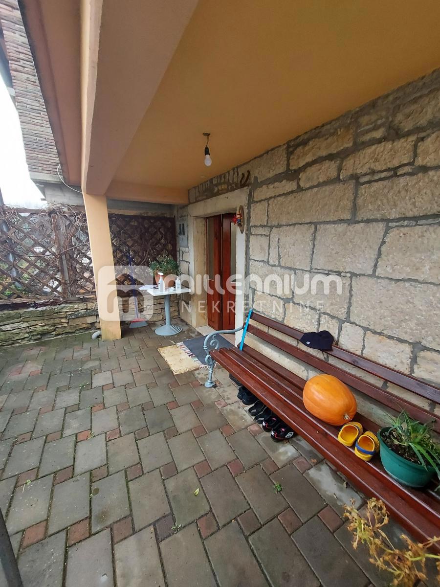 Haus Zu verkaufen - ISTARSKA GROŽNJAN