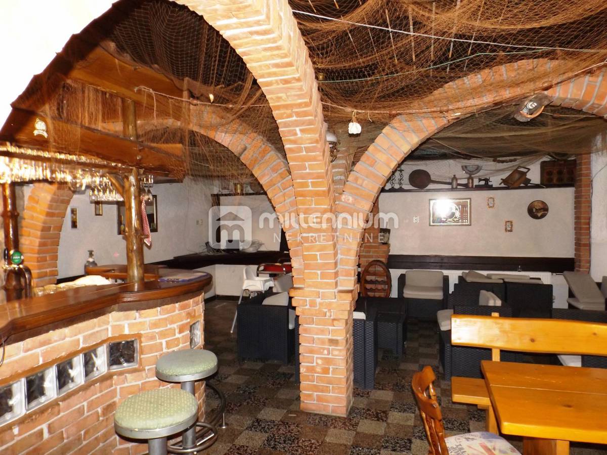 Poslovni prostori Na predaj - PRIMORSKO-GORANSKA CRIKVENICA