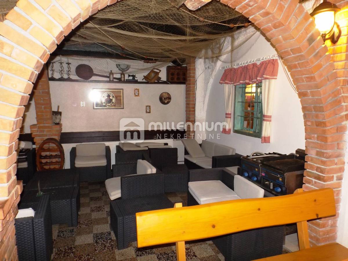 Poslovni prostori Na predaj - PRIMORSKO-GORANSKA CRIKVENICA