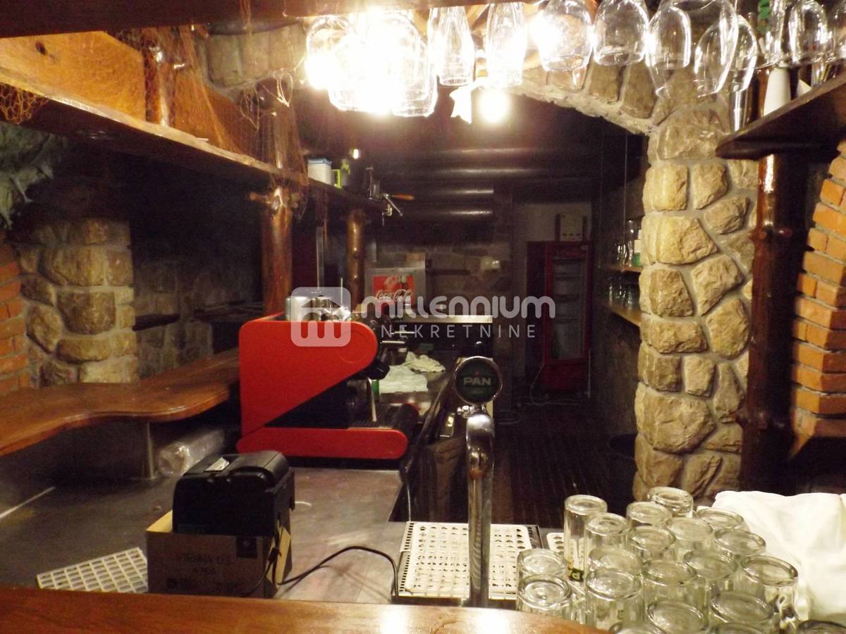 Poslovni prostori Na predaj - PRIMORSKO-GORANSKA CRIKVENICA