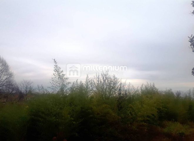 Zemljište na prodaju 720 m² – Pobri