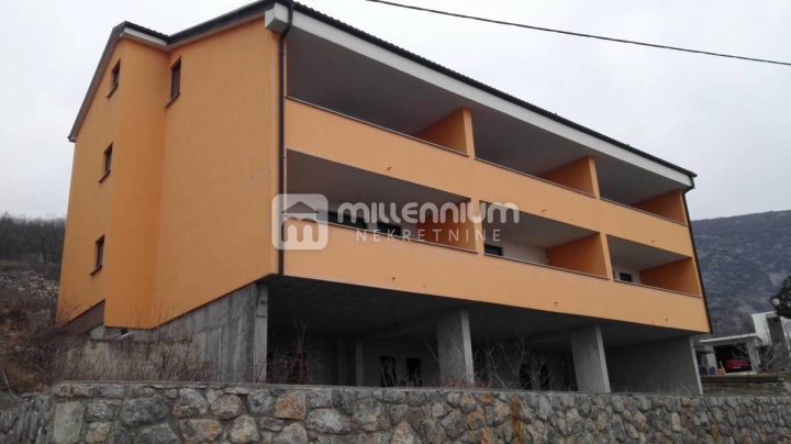 House for sale 735 m² – Senj
