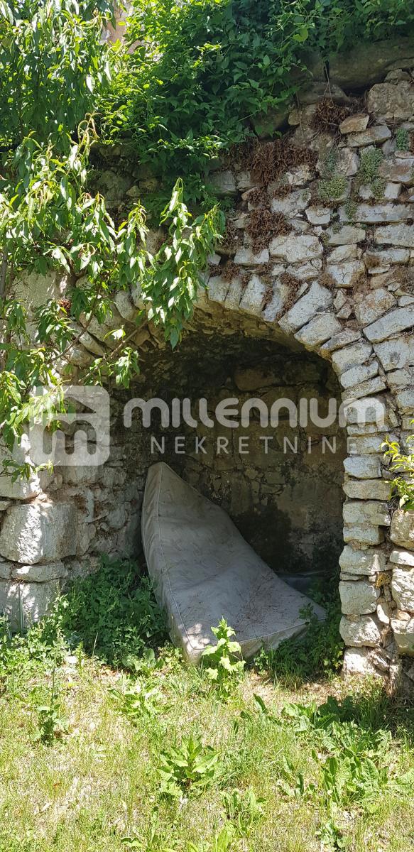 Dom Na predaj - PRIMORSKO-GORANSKA BAKAR