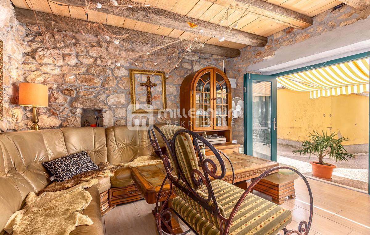 Flat For sale - PRIMORSKO-GORANSKA VINODOLSKA OPĆINA