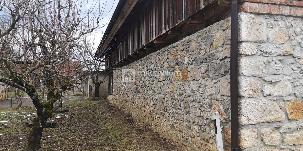 Dom Na sprzedaż - KARLOVAČKA BOSILJEVO