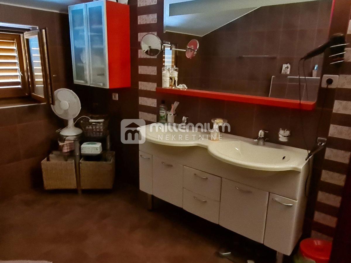 Kuća Na prodaju - PRIMORSKO-GORANSKA CRES