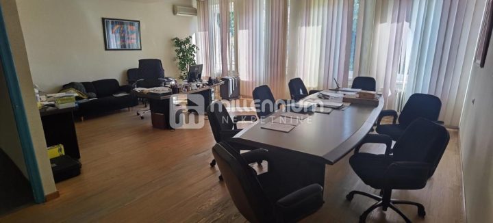Business premises for sale 730 m² – Rijeka