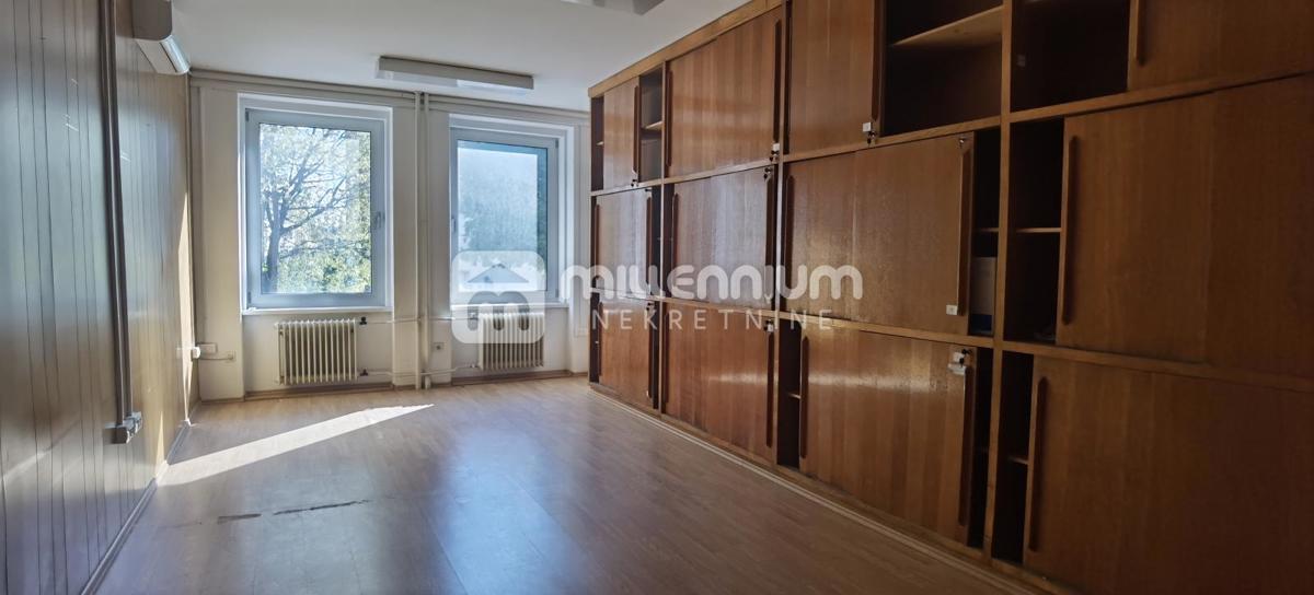 Business premises For sale - PRIMORSKO-GORANSKA RIJEKA