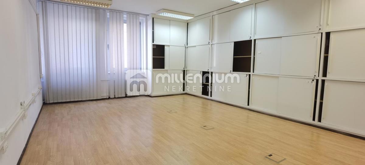 Business premises For sale - PRIMORSKO-GORANSKA RIJEKA