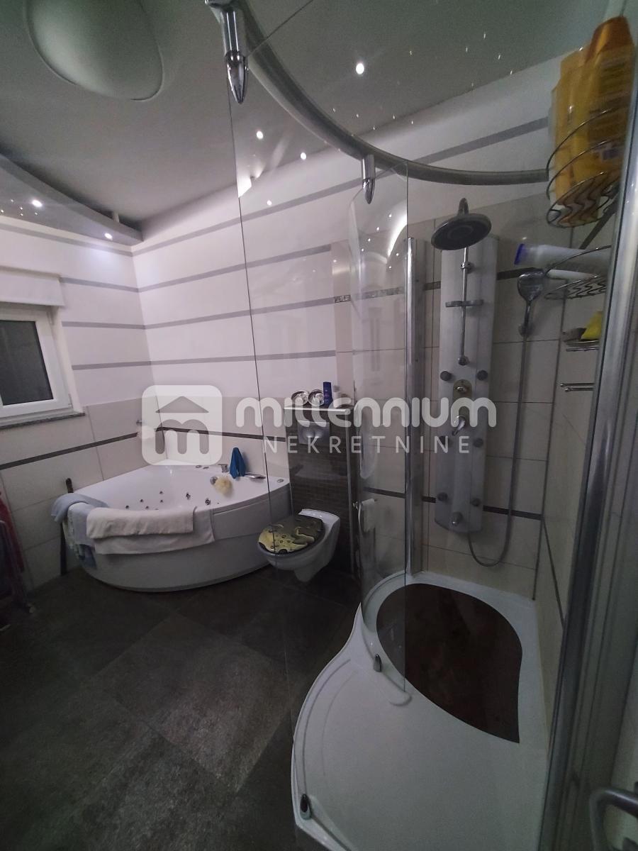 House For sale - PRIMORSKO-GORANSKA NOVI VINODOLSKI