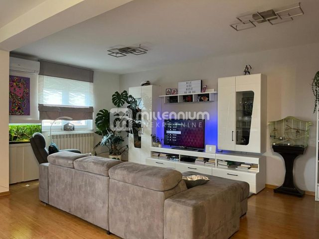 Appartement à vendre 150 m² – Marčelji