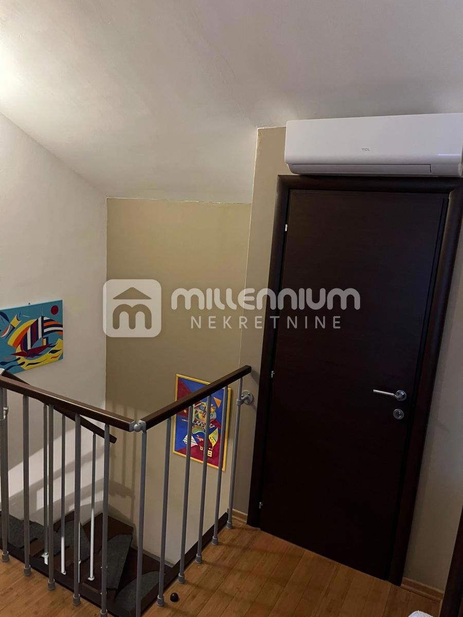 Appartement À vendre - PRIMORSKO-GORANSKA VIŠKOVO