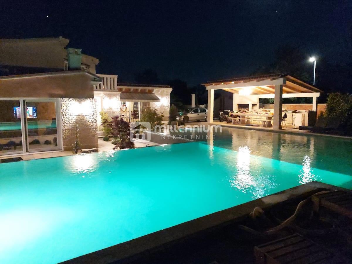 Kuća Na prodaju - ISTARSKA SVETI PETAR U ŠUMI
