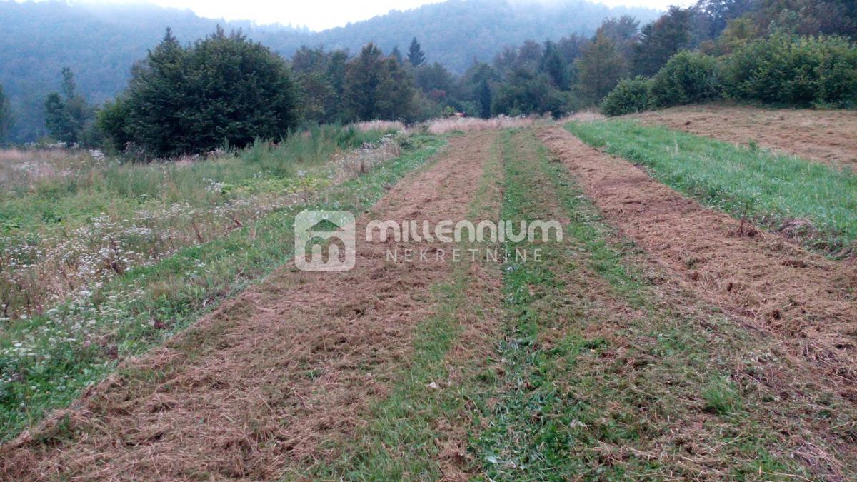 Pozemok Na predaj - KARLOVAČKA OGULIN