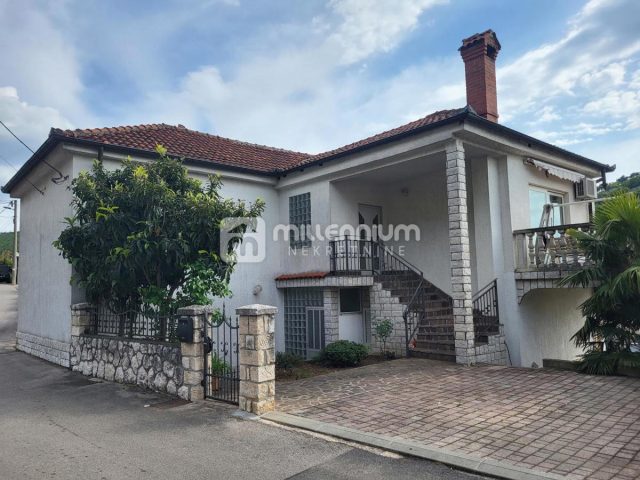 Casa in vendita 251 m² – Draga
