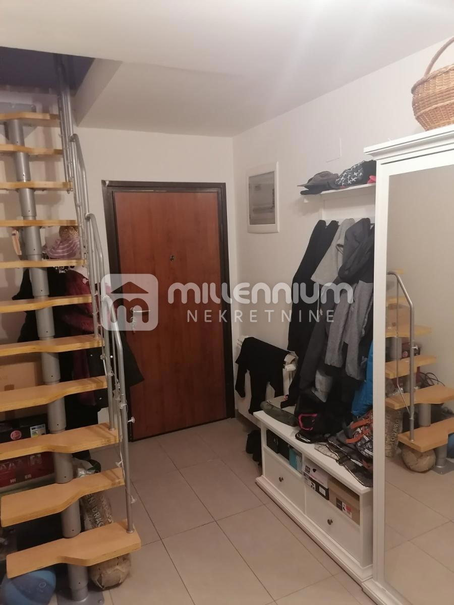 Flat For sale - PRIMORSKO-GORANSKA VIŠKOVO