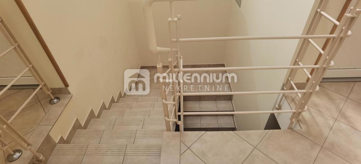 House For sale - ISTARSKA MEDULIN