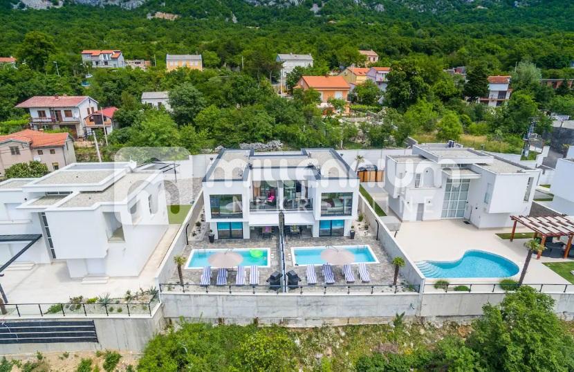 Dom Na predaj - PRIMORSKO-GORANSKA CRIKVENICA