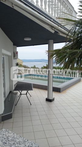 Hiša na predaj 197 m² – Dramalj
