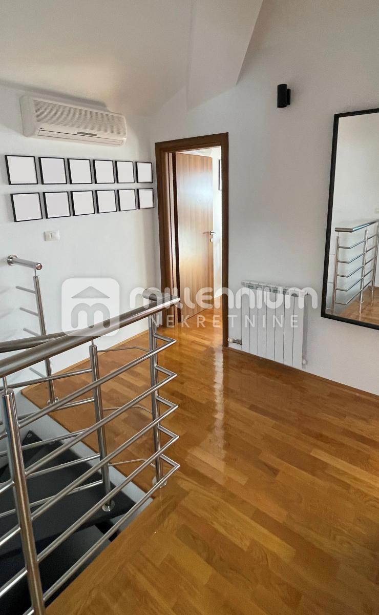 Apartment Zu verkaufen - PRIMORSKO-GORANSKA KASTAV