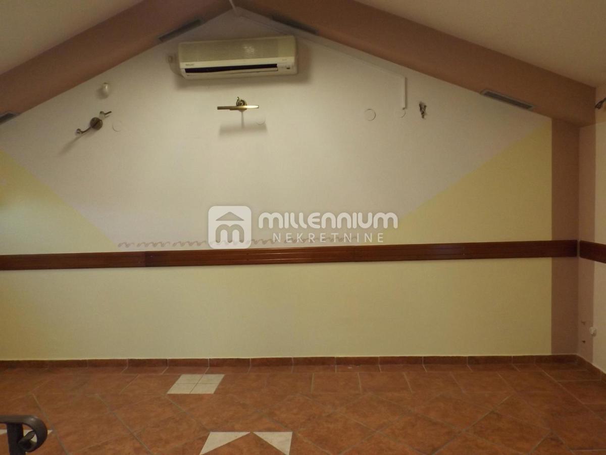 Business premises For sale - PRIMORSKO-GORANSKA RIJEKA