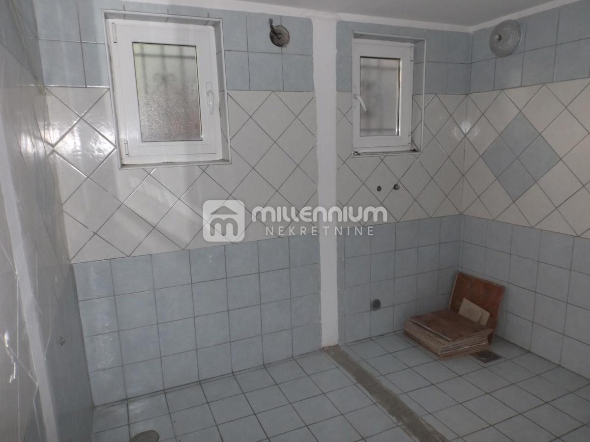 Business premises For sale - PRIMORSKO-GORANSKA RIJEKA