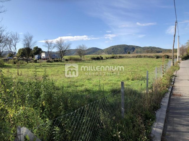Dům na prodej 300 m² – Brinje