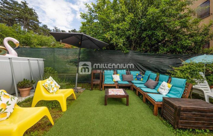 Casa da affittare 222 m² – Marinići