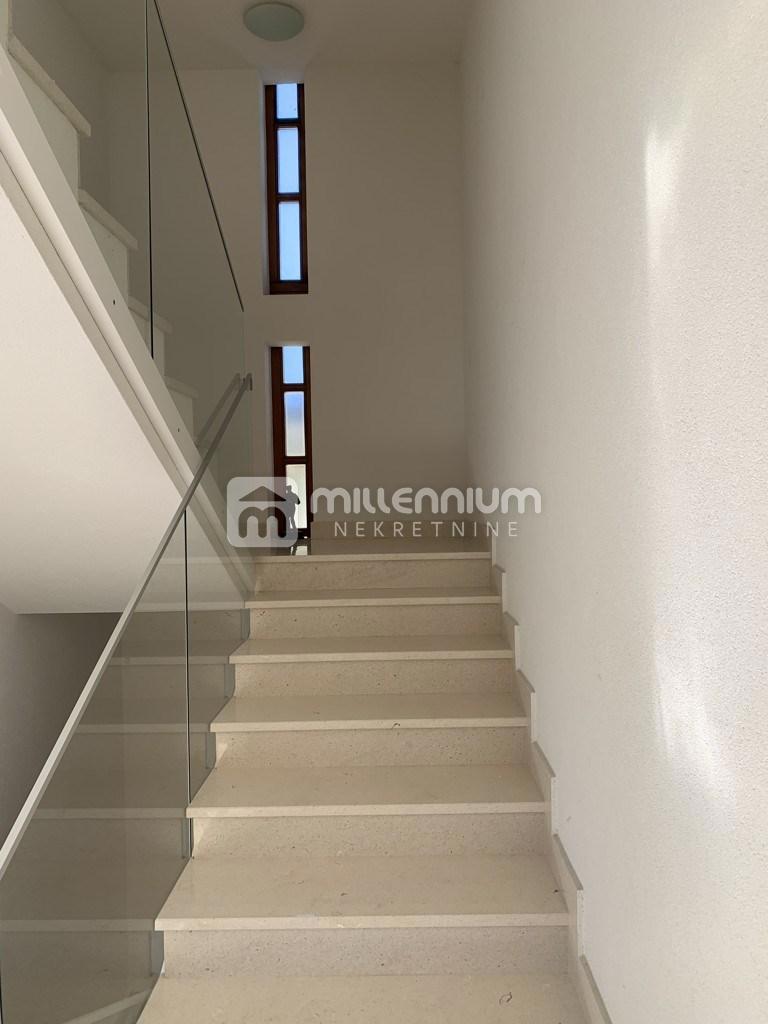Apartma Na predaj - PRIMORSKO-GORANSKA KRK