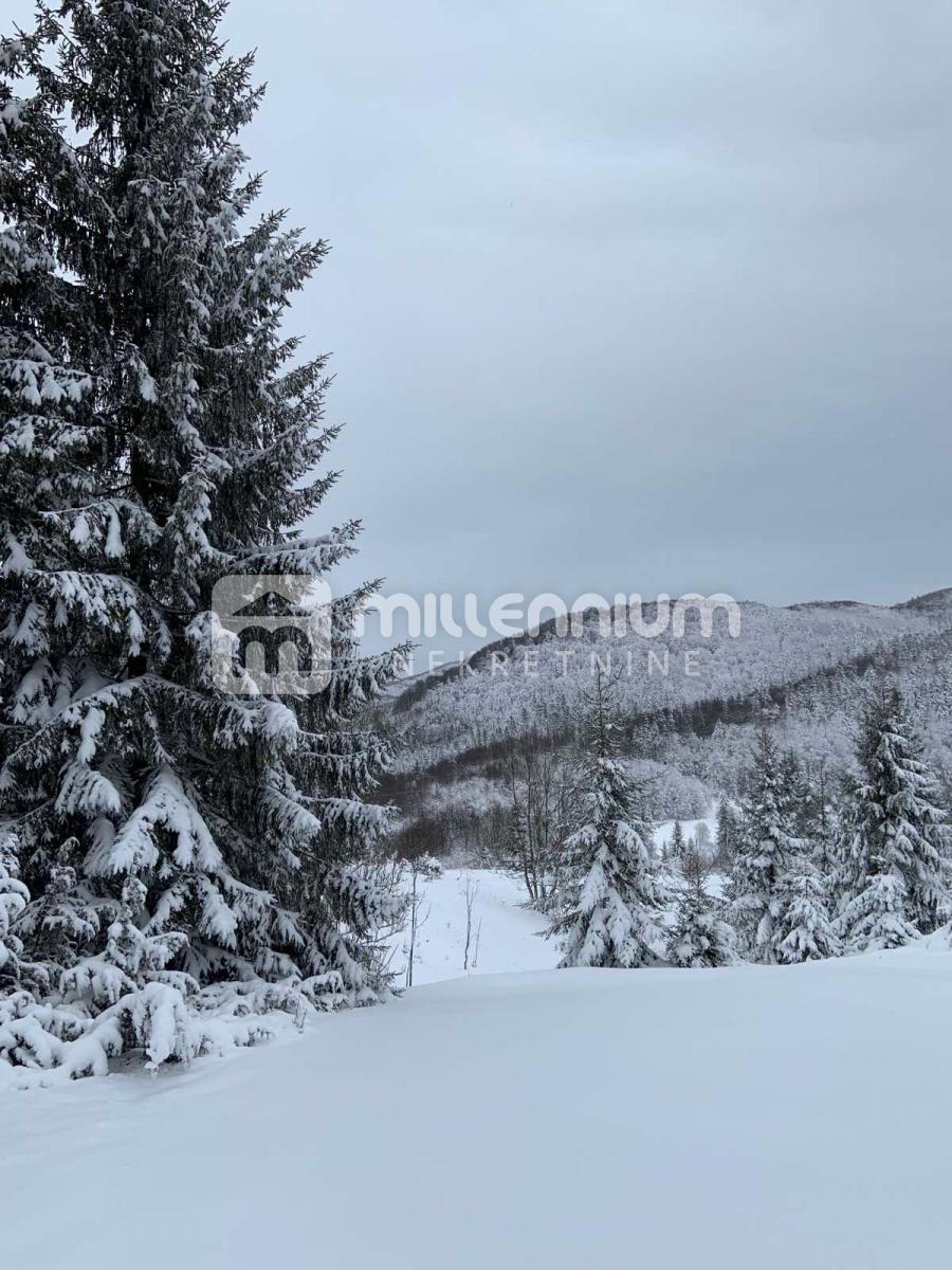 Zemljište Na prodaju - PRIMORSKO-GORANSKA RAVNA GORA