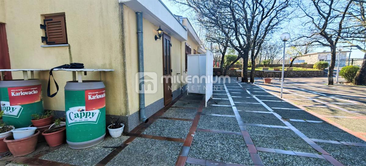 Business premises For sale - PRIMORSKO-GORANSKA KRALJEVICA