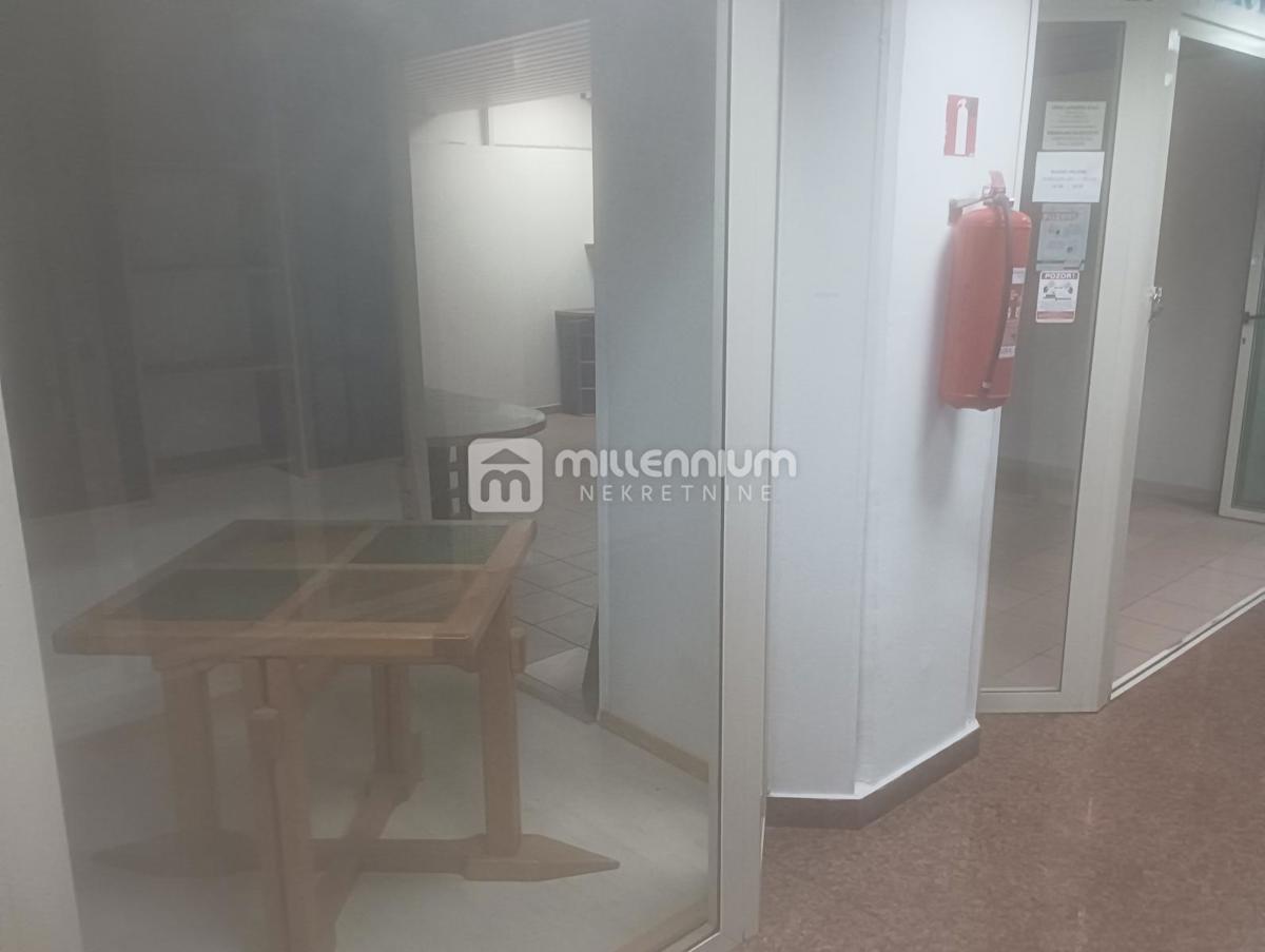 Poslovni prostor Na prodaju - PRIMORSKO-GORANSKA RIJEKA