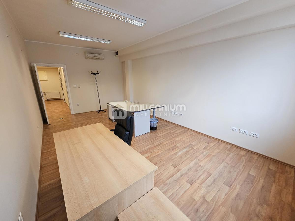 Business premises For rent - PRIMORSKO-GORANSKA RIJEKA