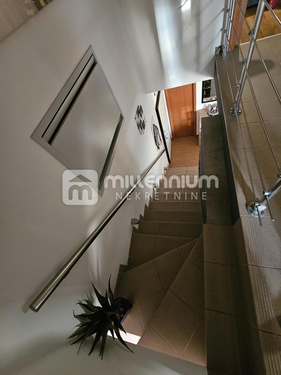 Apartment Zu verkaufen - PRIMORSKO-GORANSKA RIJEKA