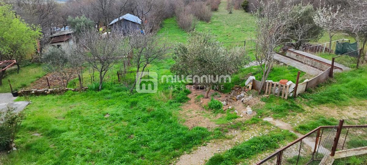 Dom Na predaj - PRIMORSKO-GORANSKA BAKAR