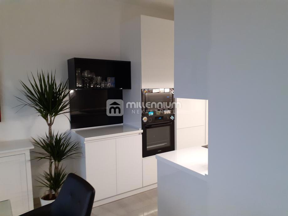 Flat For sale - PRIMORSKO-GORANSKA OPATIJA