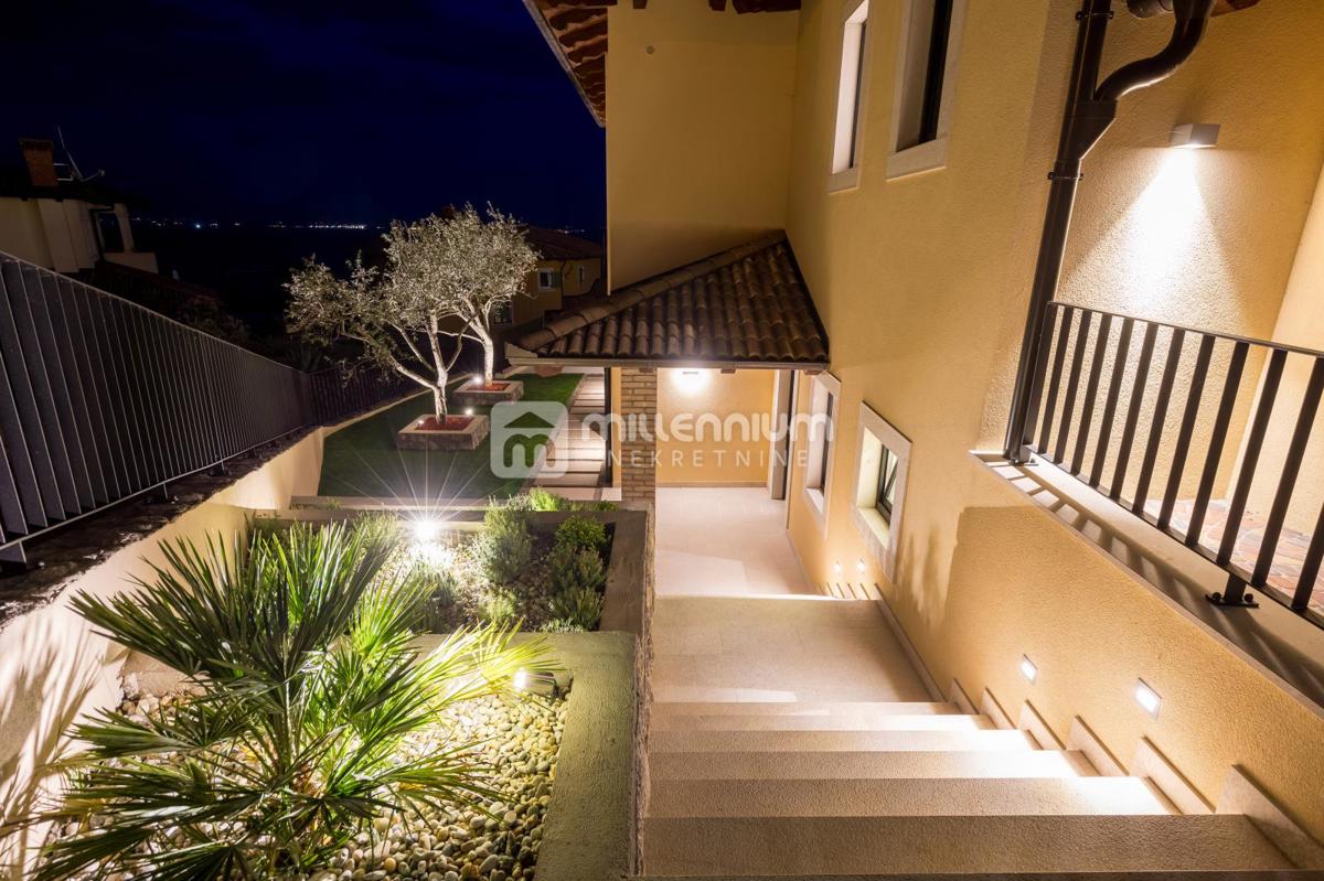 House For sale - PRIMORSKO-GORANSKA MOŠĆENIČKA DRAGA