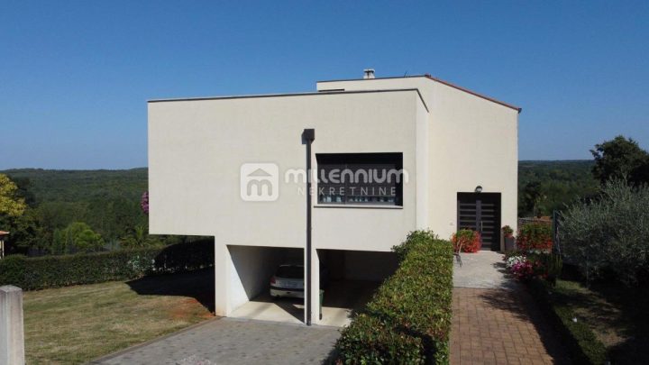 Casa in vendita 379 m² – Baderna