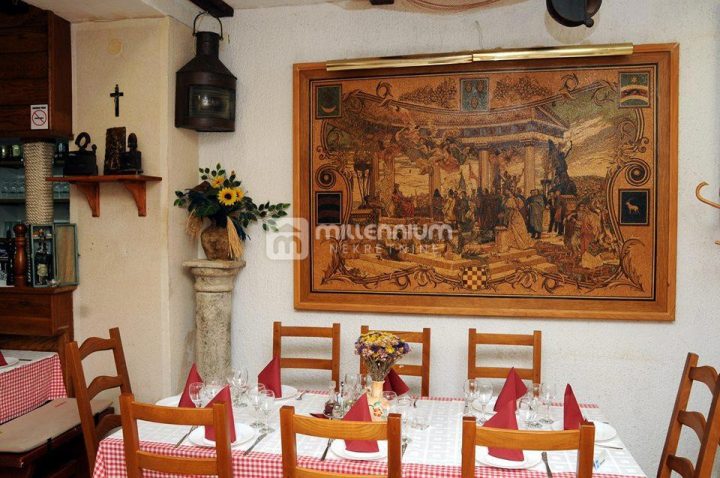 Poslovni prostor Na prodaju - Primorsko-goranska Cres - foto 3/27
