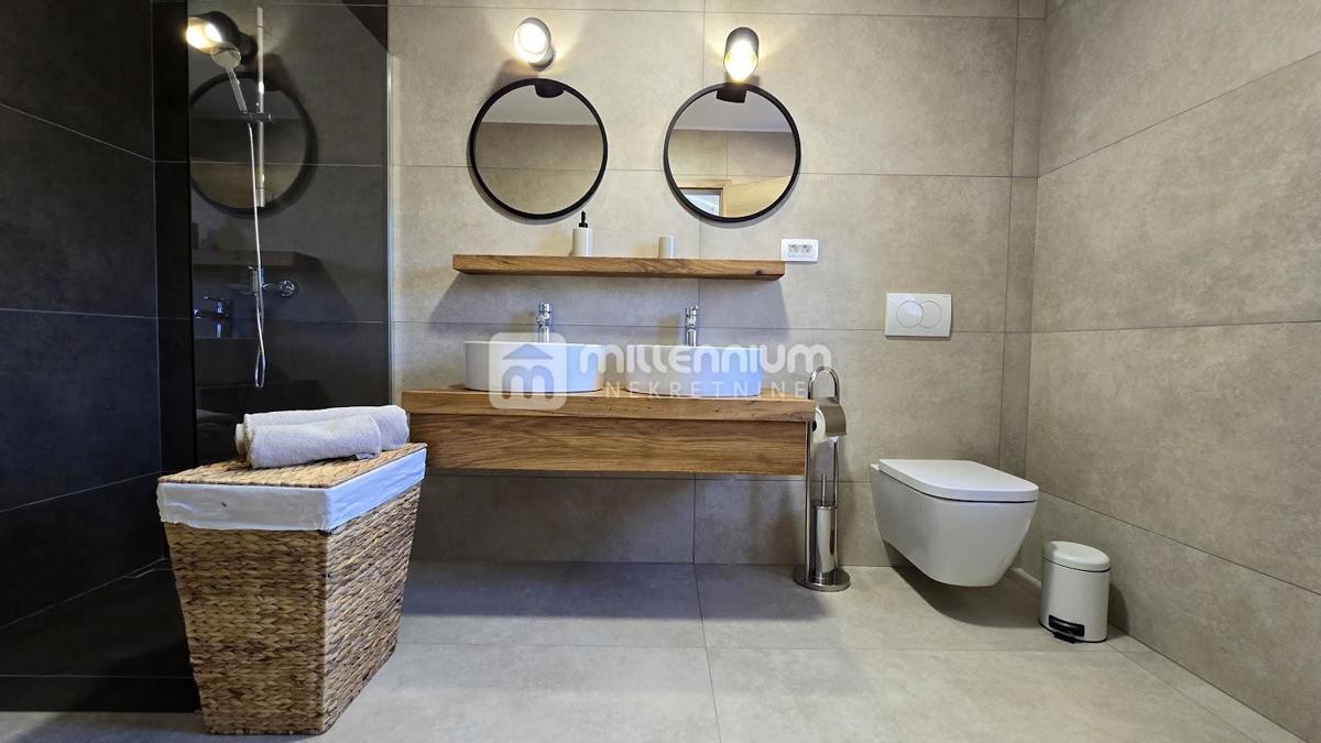 Casa In vendita - PRIMORSKO-GORANSKA CRIKVENICA