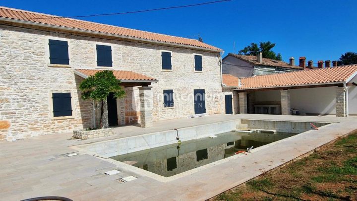 Maison à vendre 180 m² – Višnjan