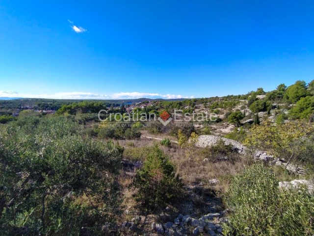 Pozemek na prodej 5377 m² – Milna