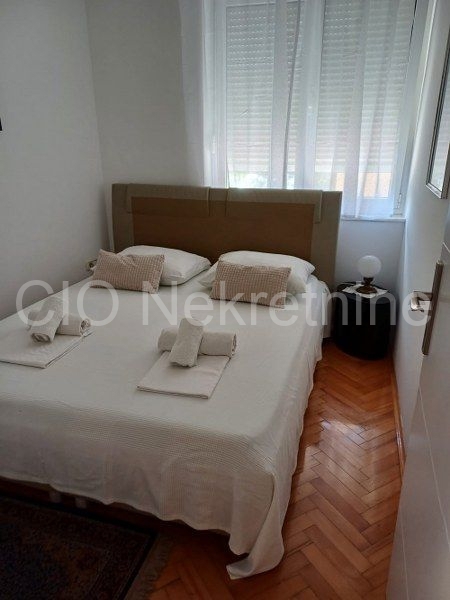 Flat For rent - SPLITSKO-DALMATINSKA SPLIT