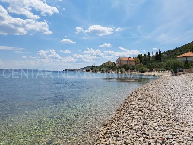 Parcela na predaj 961 m² – Preko