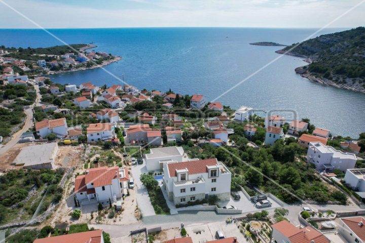 Flat For sale - šibensko-kninska Rogoznica - foto 5/8