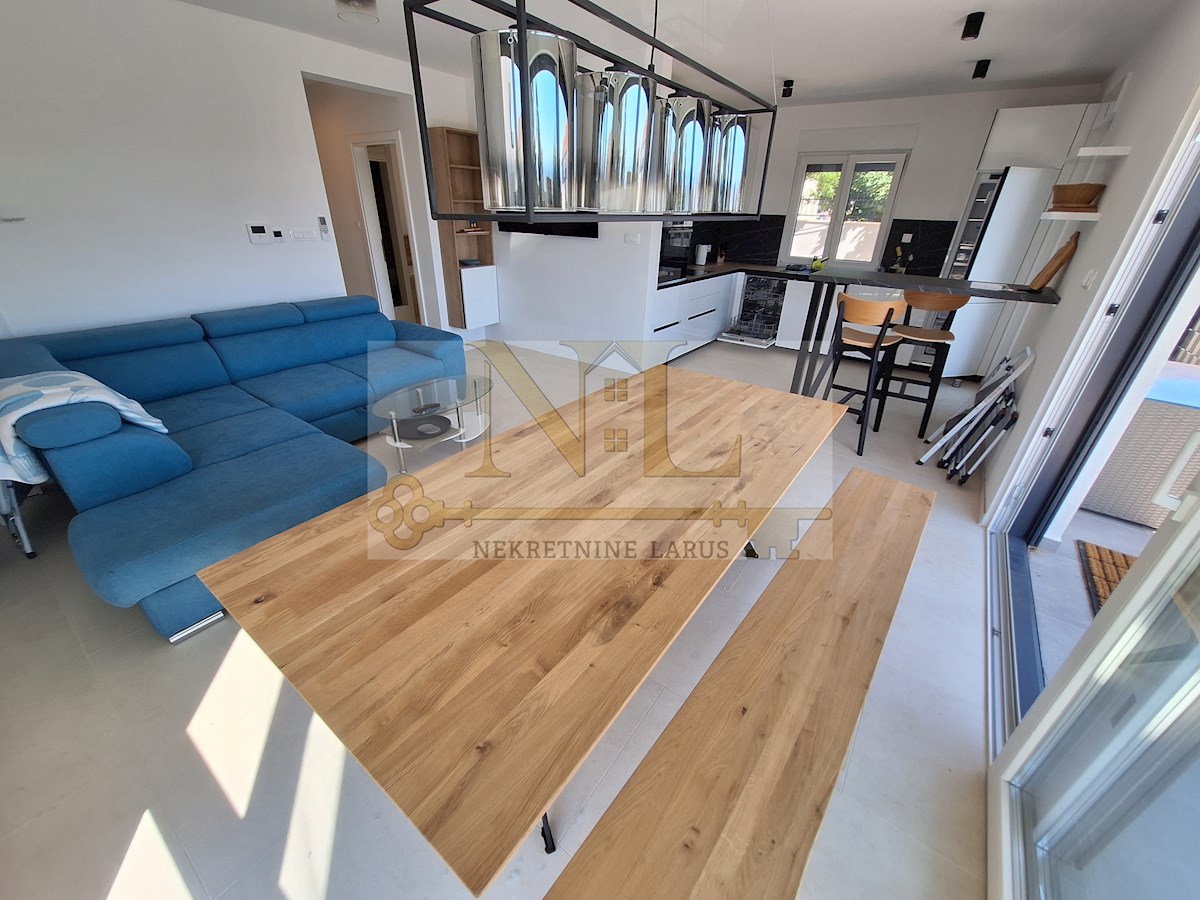 Flat For sale - SPLITSKO-DALMATINSKA ČIOVO