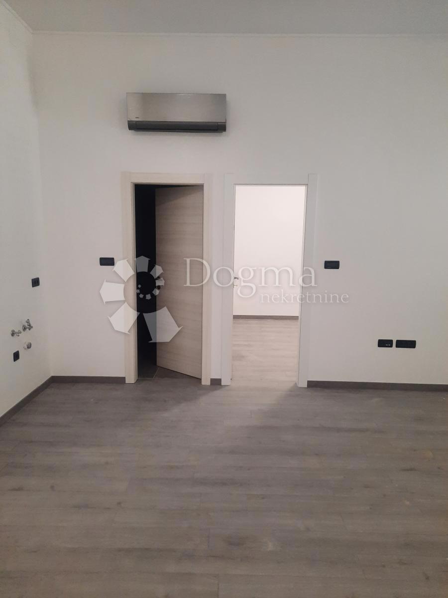 Appartement À vendre - Primorsko-goranska Rijeka - foto 1/5