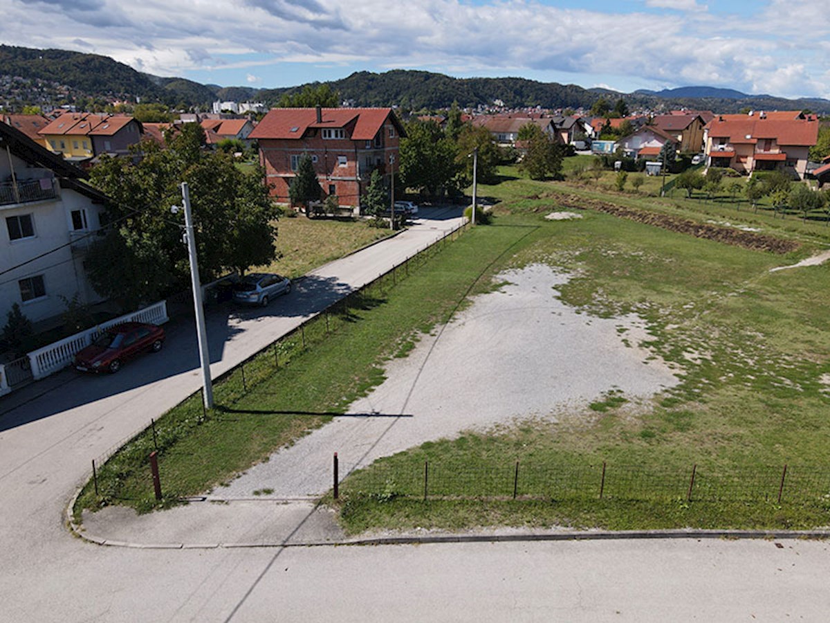 Pozemok Na predaj - ZAGREBAČKA SAMOBOR